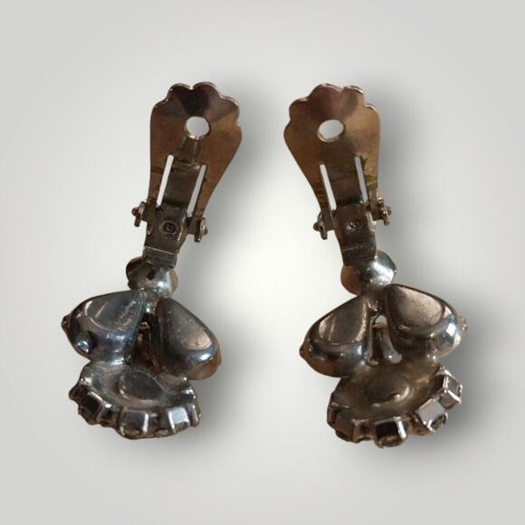 Vintage Weiss Rhinestone Clip On Earrings Silver Tone 12 Stone - Picture 3 of 4